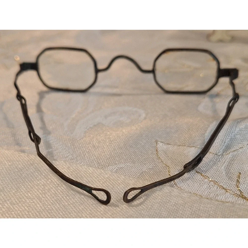 Antique Eyeglasses Spectacles Lot of 2 c1900 Oval Octagon Wire Rim w/Case Vtg